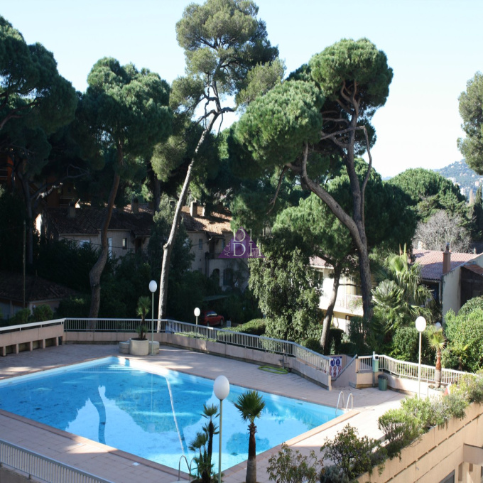 Location de vacances Appartement Hyères (83400)