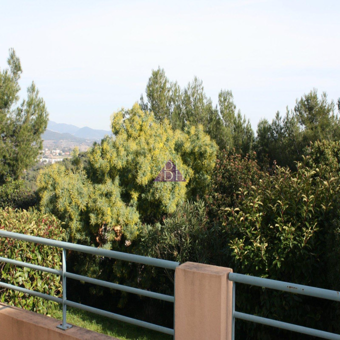Offres de location Appartement Hyères (83400)